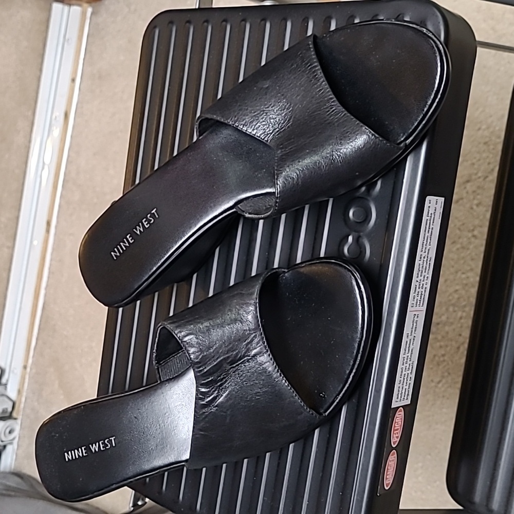 Nine West Black Shoes Size 7 1/2